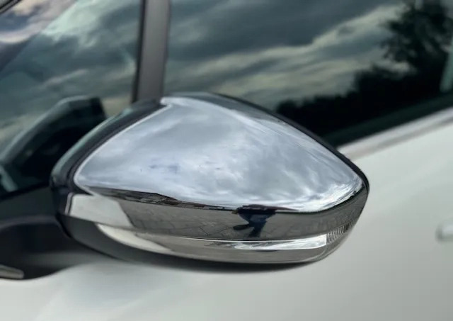 Peugeot 2008 cena 36900 przebieg: 121100, rok produkcji 2015 z Lewin Brzeski małe 529
